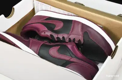 Hyperoad Dark Jordan 1 Beetroot Black Low 0630